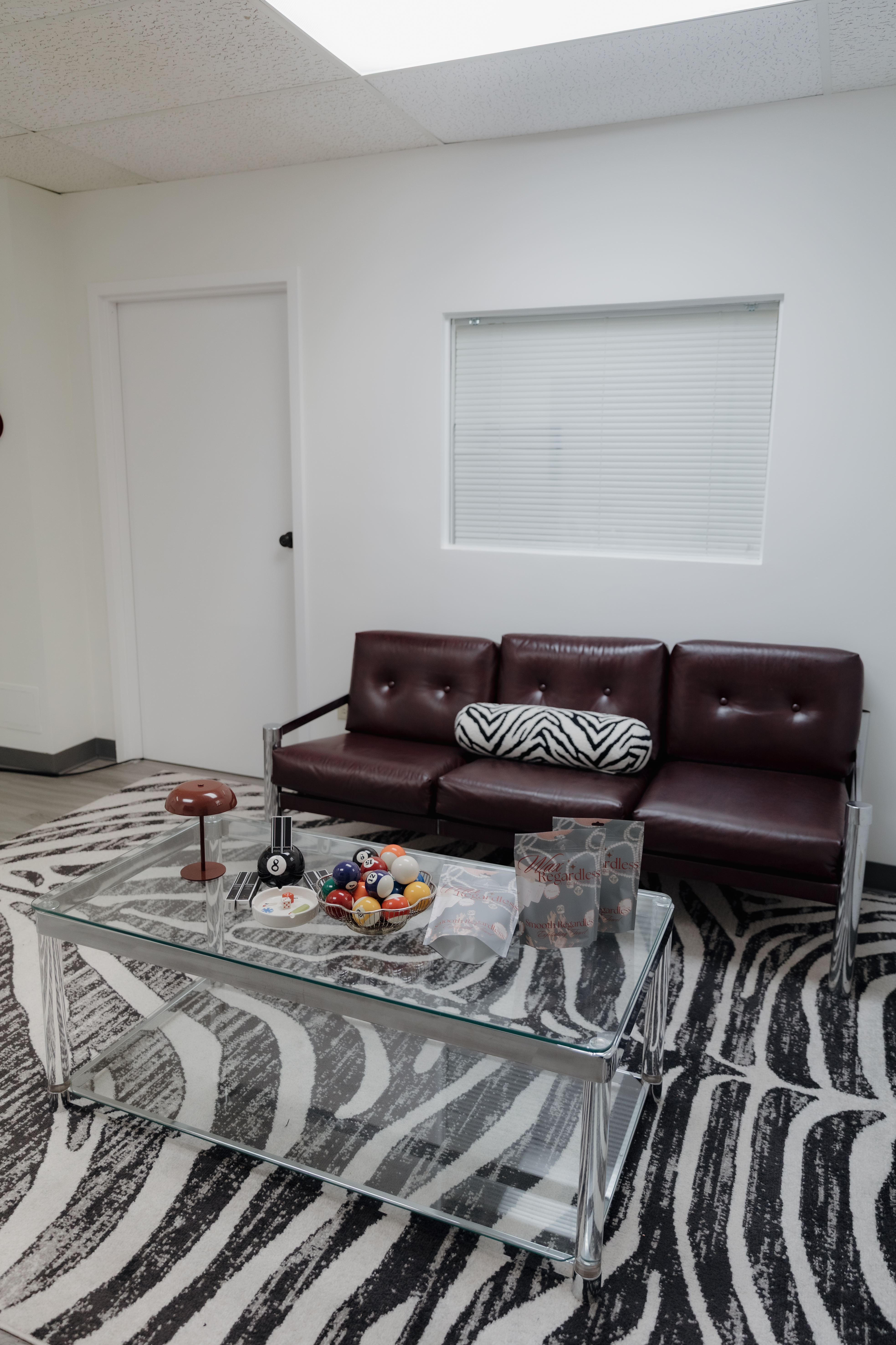 Welcoming waxing experience at Wax Regardless in Naperville, Illinois
